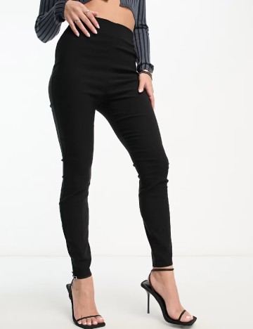 
						Pantaloni ASOS, negru