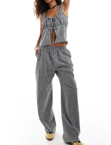 Top Reclaimed Vintage, alb/negru Alb