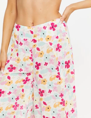 Pantaloni de plaja Vero Moda, floral print Floral print