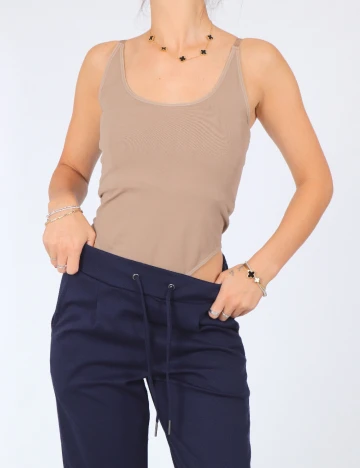 Body ASOS, maro