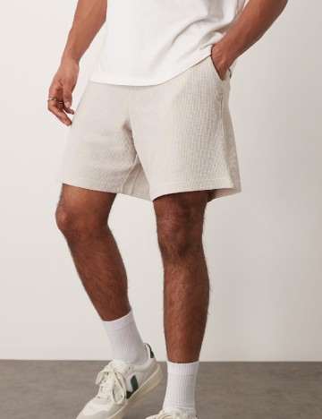 
						Pantaloni scurti New look, crem