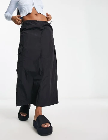 Fusta Stradivarius, negru