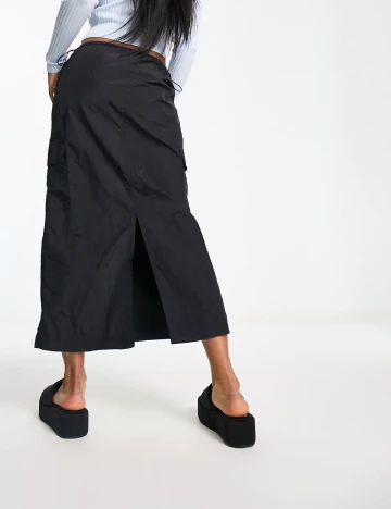 Fusta Stradivarius, negru
