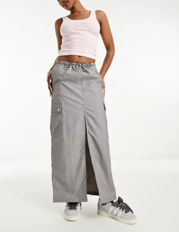 Fusta Stradivarius, gri