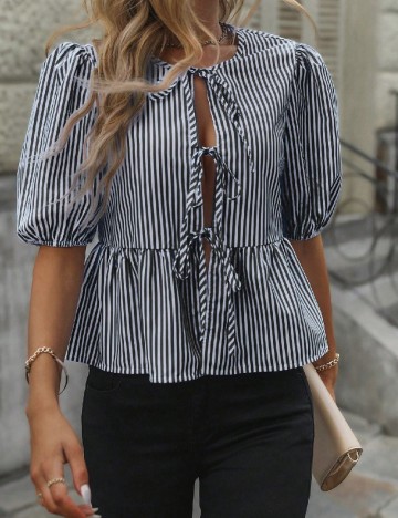 
						Bluza SHEIN, alb/negru