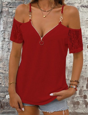 
						Tricou SHEIN, rosu