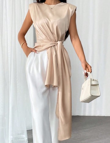 
						Bluza SHEIN, crem