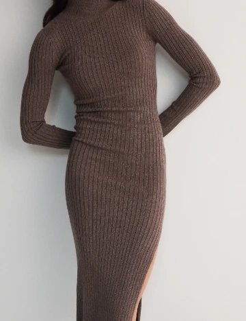 Rochie medie Reserved, maro Maro