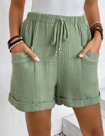 
						Pantaloni scurti SHEIN, verde