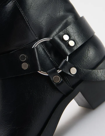 Ghete Reserved, negru Negru