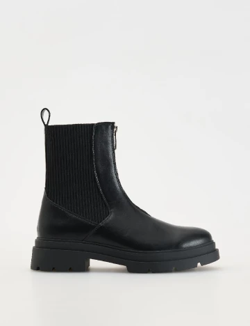 Ghete Reserved, negru