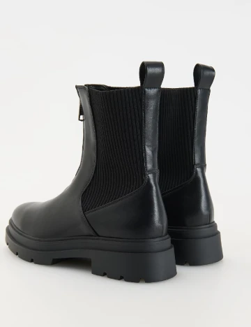 Ghete Reserved, negru