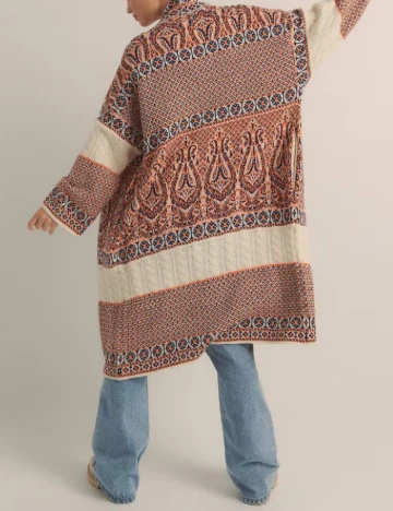 Cardigan Reserved, mix culori