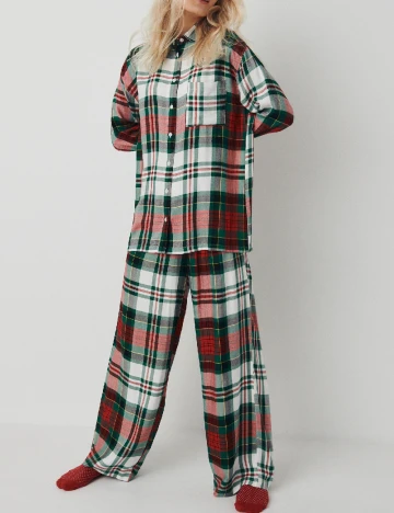 Pijama Reserved, mix culori