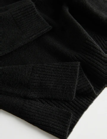 Pulover Reserved, negru