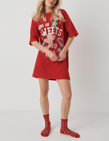 
						Rochie de noapte Reserved, rosu