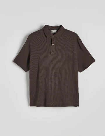 Tricou Reserved, maro