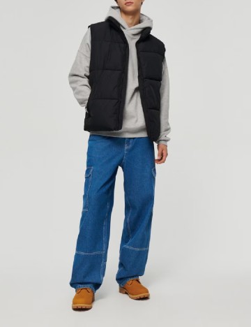 Vesta House Brand, negru