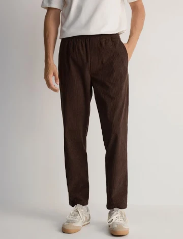 Pantaloni Reserved, maro