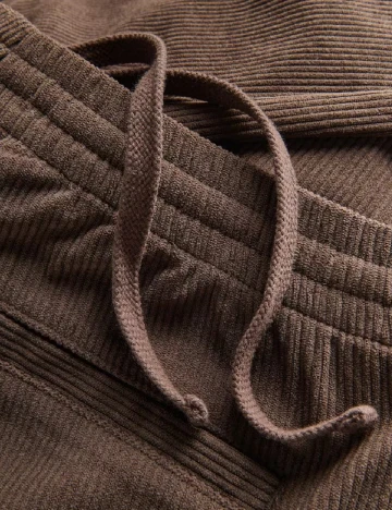 Pantaloni Reserved, maro