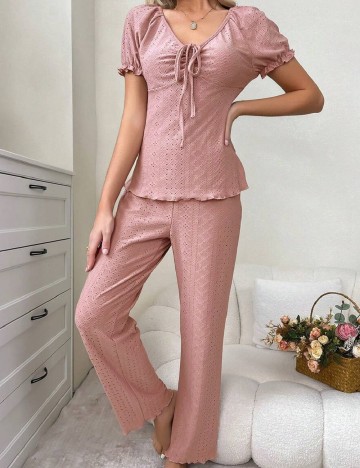 
						Pijama SHEIN, roz pudra