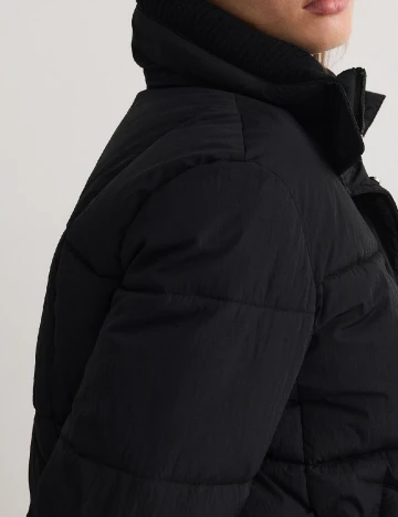 Geaca Reserved, negru Negru