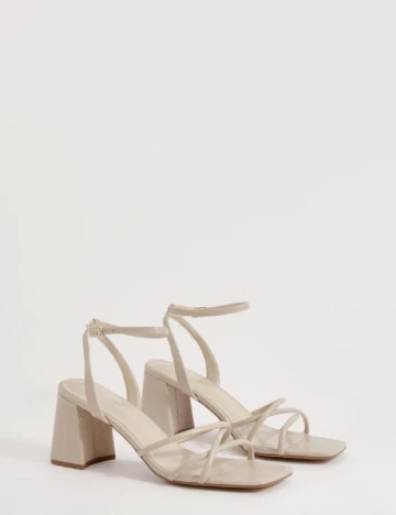 Sandale Boohoo, bej Crem