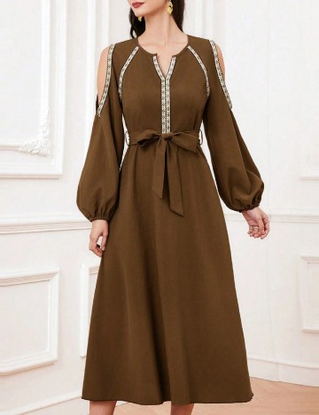 
						Rochie medie SHEIN, maro