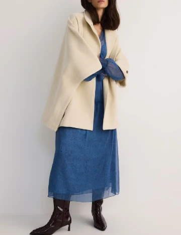 Poncho Reserved, crem