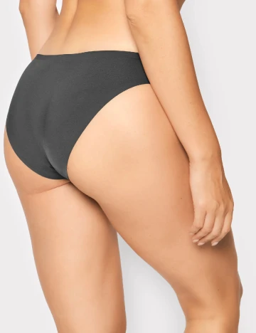 Chilot Triumph, gri