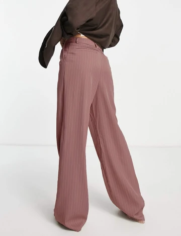 Pantaloni MISSGUIDED Plus Size, roz pudra inchis
