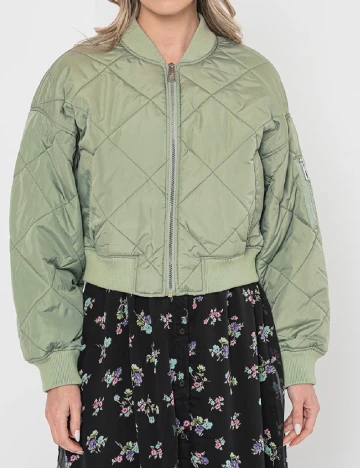 Jacheta Only, verde