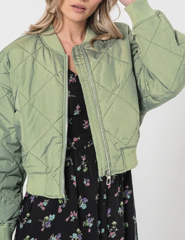 Jacheta Only, verde