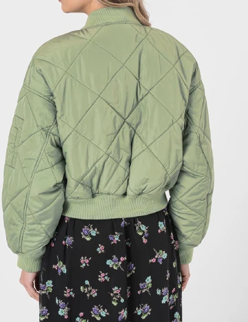 Jacheta Only, verde