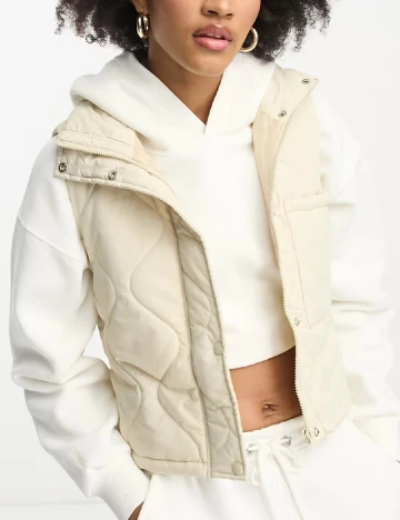 Vesta ASOS, crem