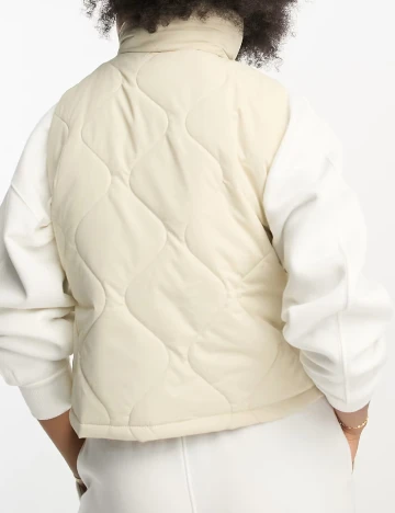 Vesta ASOS, crem
