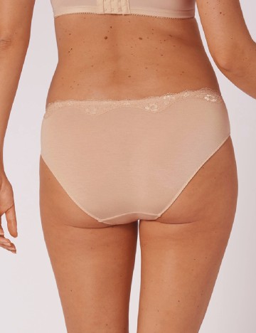 Chilot Triumph, crem