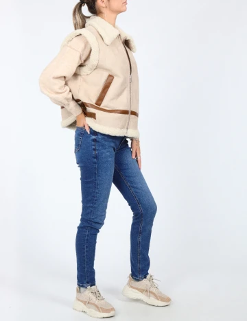 Vesta Vero Moda, crem