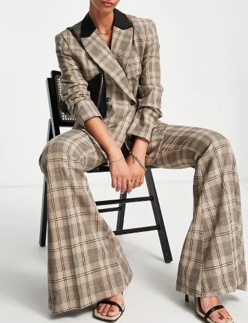 Sacou ASOS, maro