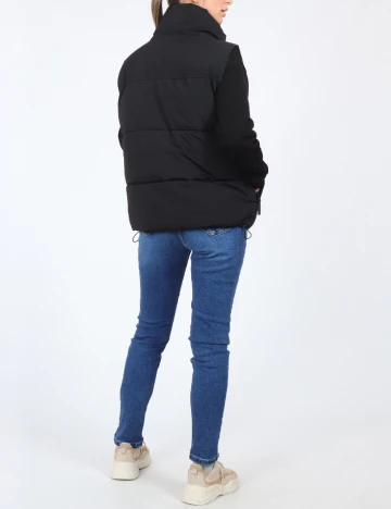 Vesta IQ, negru Negru