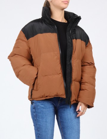 
						Geaca Oversize New Yorker, maro