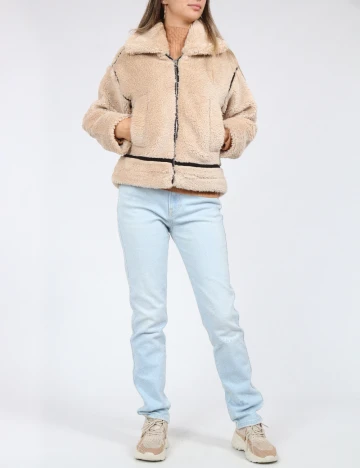 Jacheta Zara, crem Crem