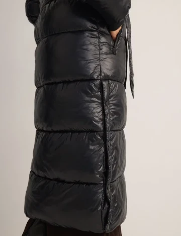 Geaca Reserved, negru Negru