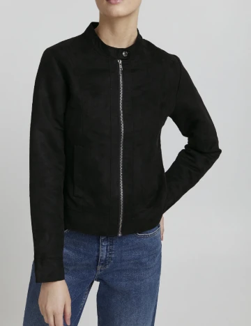 Jacheta Oxmo, negru