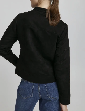 Jacheta Oxmo, negru