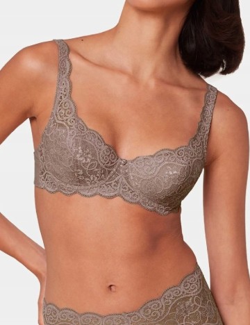 
						Sutien Triumph, maro