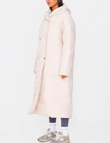 Geaca PrettyLittleThing, crem