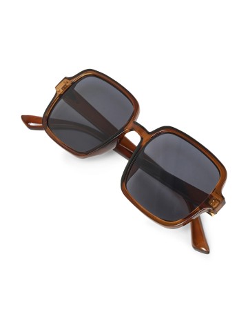 Ochelari Part Two, maro