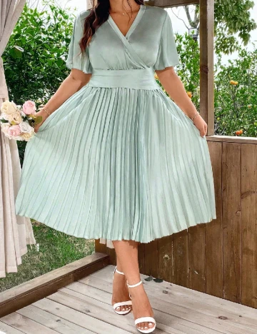 Rochie medie SHEIN CURVE, verde Verde