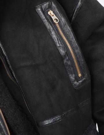 Jacheta Zara, negru